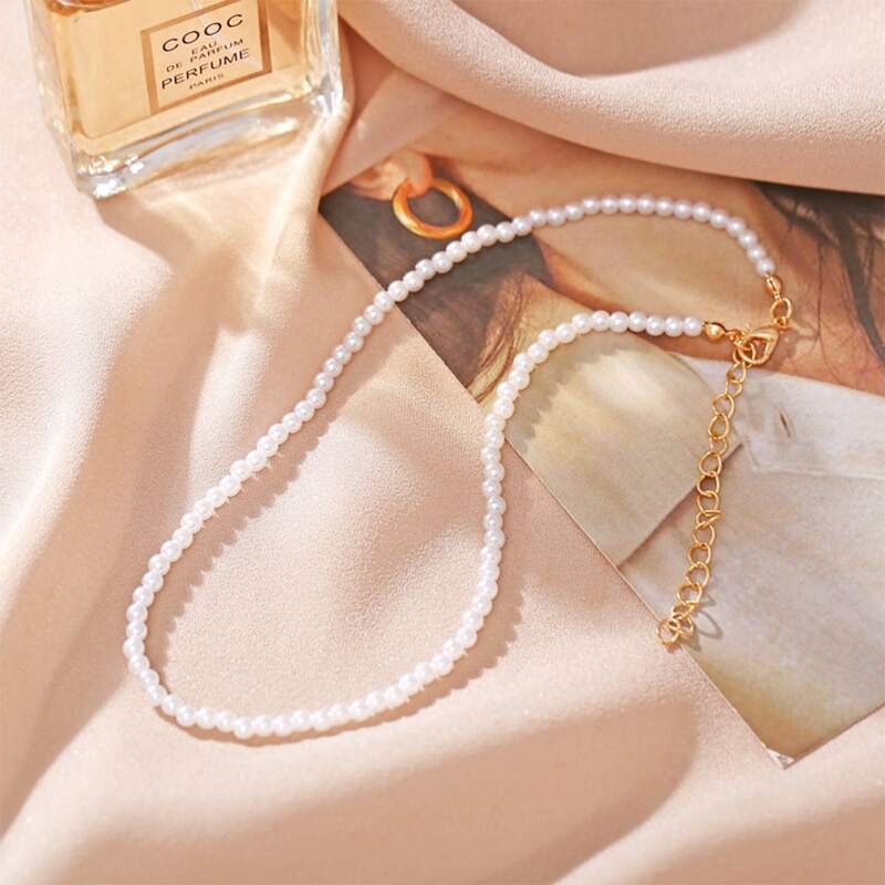 

Faux Pearl Choker, White