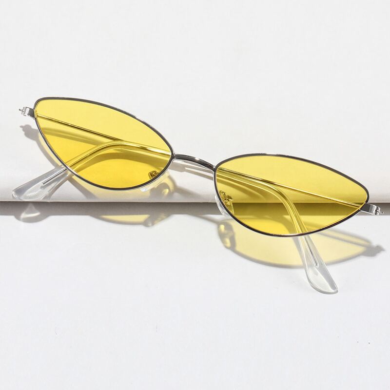 

Metal Cat Eye Sunglasses