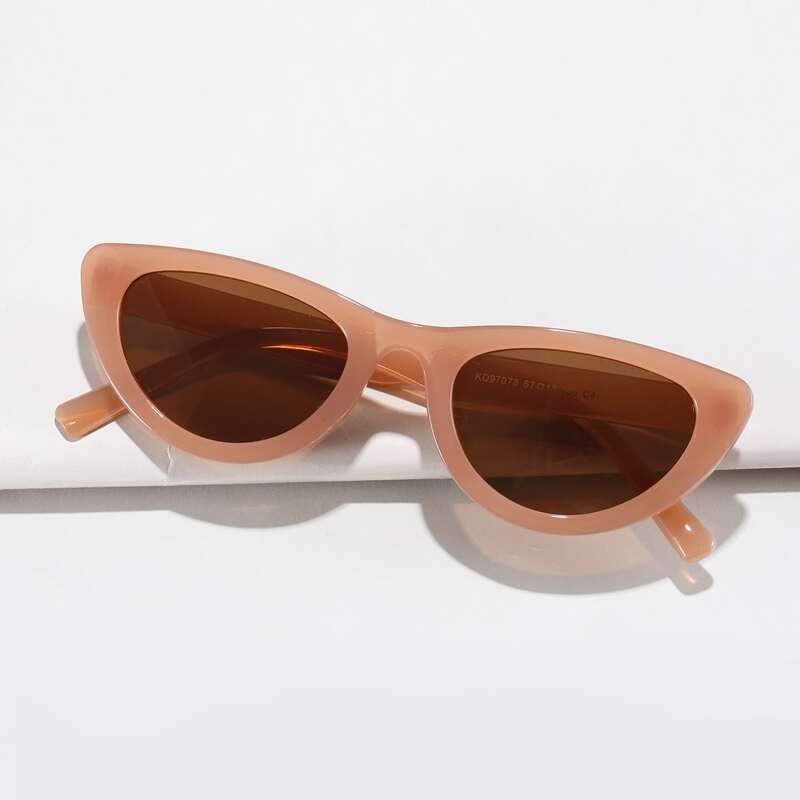 

Cat Eye Sunglasses