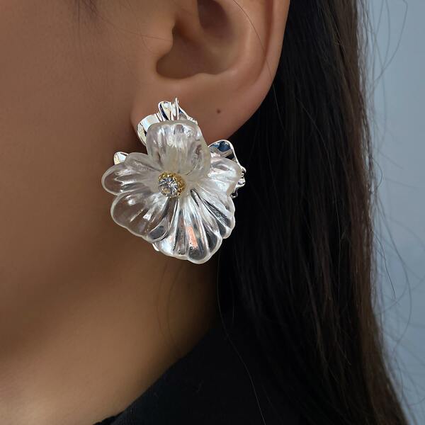 

Rhinestone Flower Stud Earrings, White