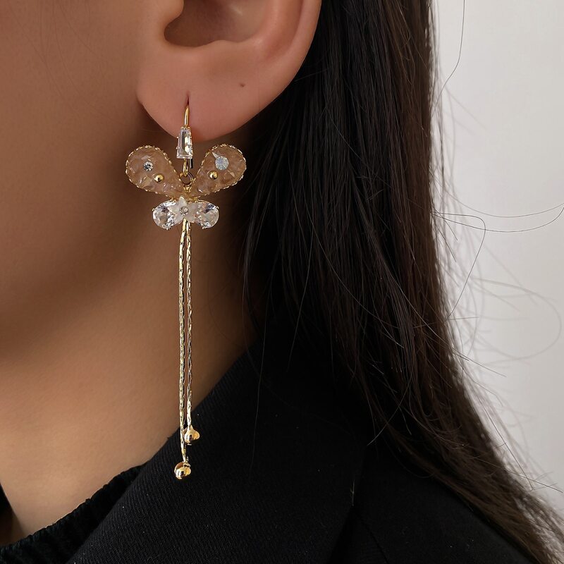 

Zircon Butterfly Decor Earrings, Gold