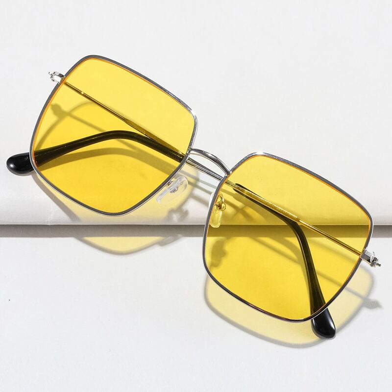 

Metal Square Frame Sunglasses