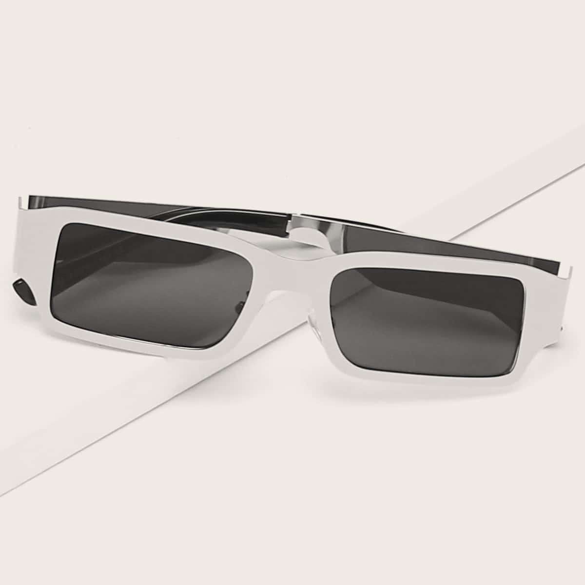 

Metal Rectangle Frame Sunglasses