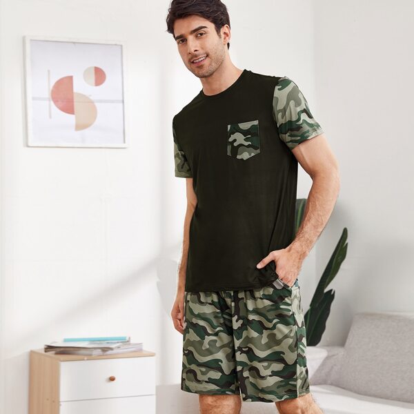 

Men Camo Print Pocket Patched Tee & Shorts PJ Set, Multicolor