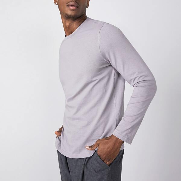 

Men Solid Form Fitting Tee, Dusty purple