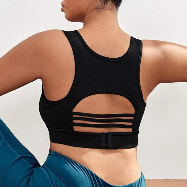 

Plus Solid Medium Support Sports Bra, Black