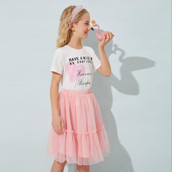 

Girls Slogan & Heart Graphic Tee & Ruffle Hem Mesh Skirt Set, Multicolor
