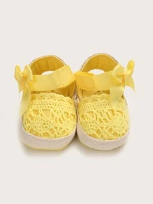 女婴蝴蝶結裝飾鉤織平底鞋