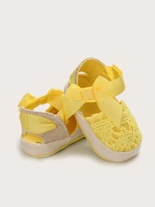 女婴蝴蝶結裝飾鉤織平底鞋