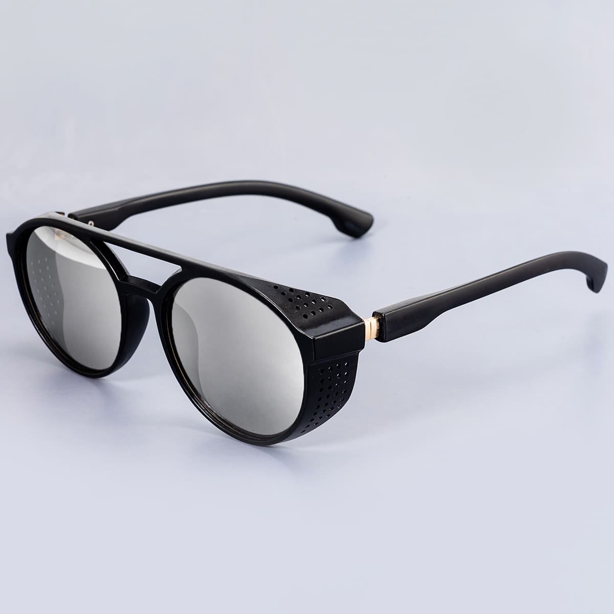 

Guys Retro Round Frame Sunglasses, Silver