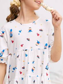 SHEIN 女孩荷葉邊袖多層次下擺卡通圖案睡衣