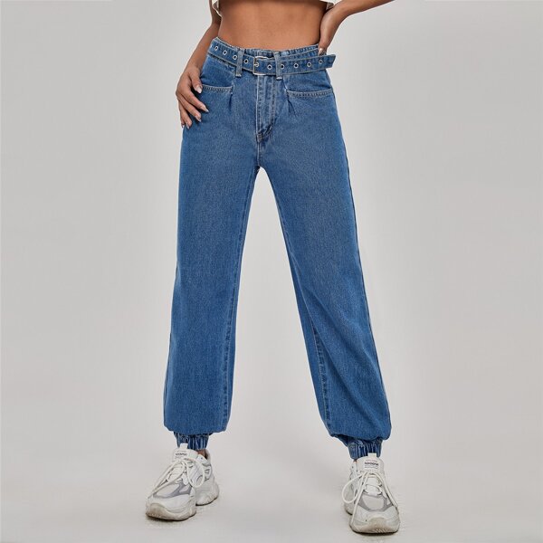 

Buckle Belted Jogger Jeans, Medium wash