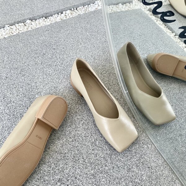 

Square Toe Ballet Flats, Khaki
