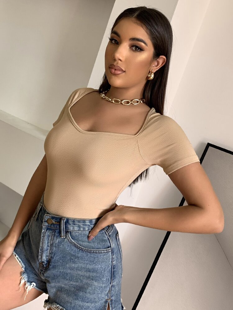 Sweetheart Neck Rib-knit Tee