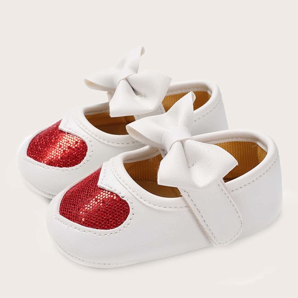 

Baby Girl Heart Pattern Bow Decor Flats, White