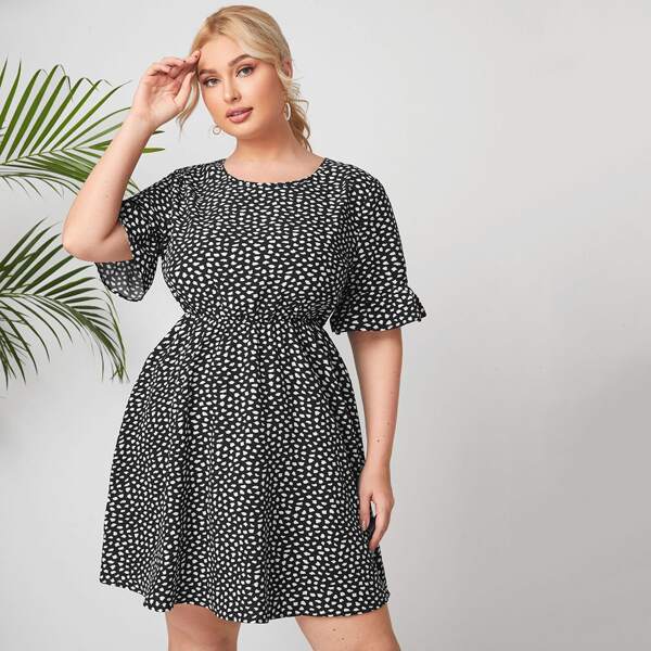 

Plus All Over Print Flounce Sleeve Dress, Black and white