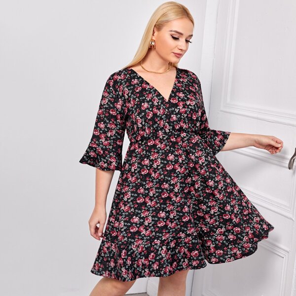 

Plus Allover Floral Print Surplice Neck Dress, Multicolor
