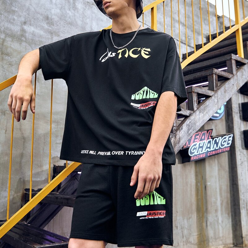 

Guys Drop Shoulder Letter Graphic Tee & Shorts Set, Black