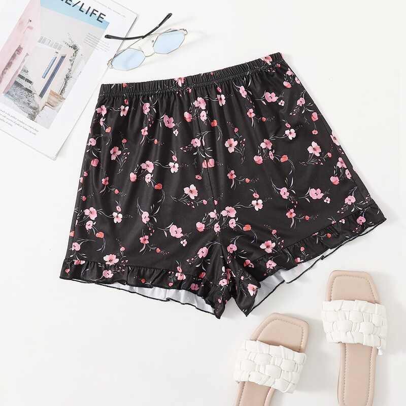 

Floral Print Ruffle Hem Shorts, Black