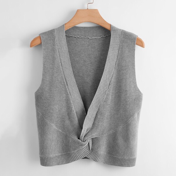

Plus Solid Cross Crop Knit Vest, Grey