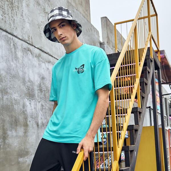 

Men Butterfly & Letter Embroidery Tee & Sweatpants Set, Multicolor