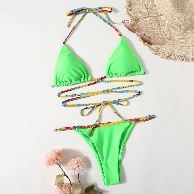 

Contrast Binding Ring Decor Halter Bikini Swimsuit, Multicolor