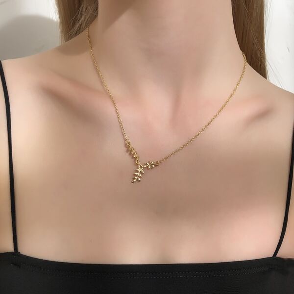 

Metal Leaf Charm Necklace, Gold