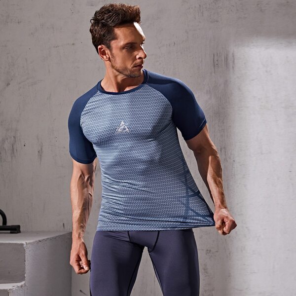 

Men Letter Graphic Raglan Sleeve Sports Tee, Multicolor