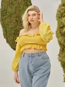 SHEIN Unity لباس علوي بحافة مكشكش مدرز ومكشوف الاكتاف مقاس كبير