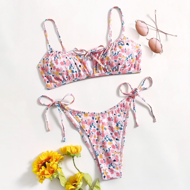 

Ditsy Floral Tie Side Bikini Swimsuit, Multicolor