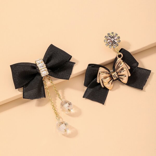 

Bow Design Mismatched Earrings, Black