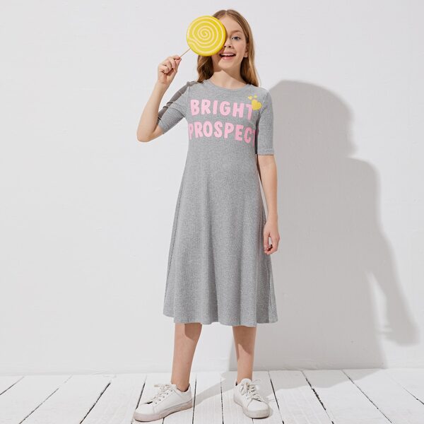 

Girls Letter & Heart Print Rib-knit Dress, Light grey