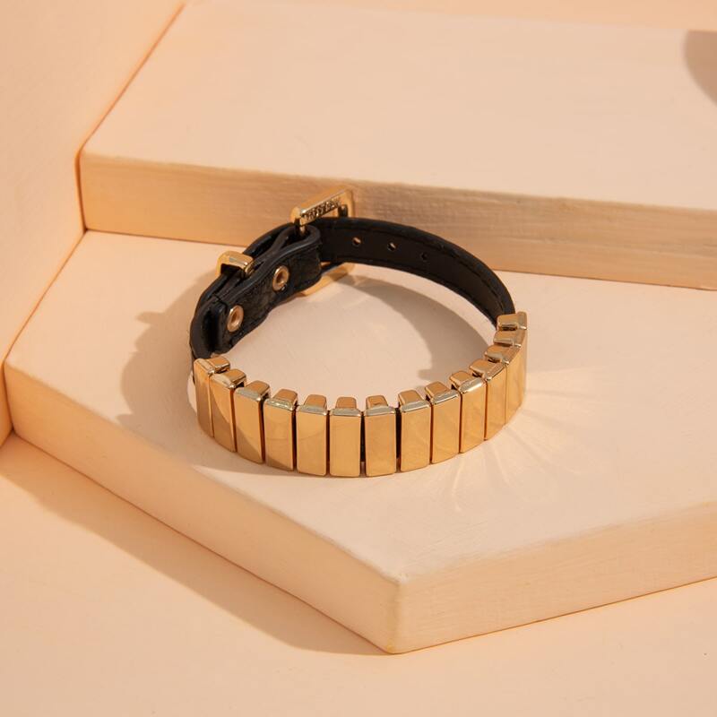 

Metal Belt Bracelet, Gold