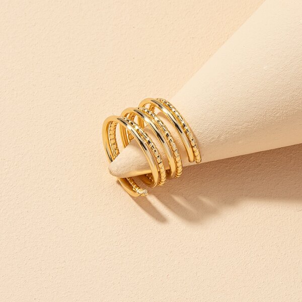 

Textured Spring Ring, Gold