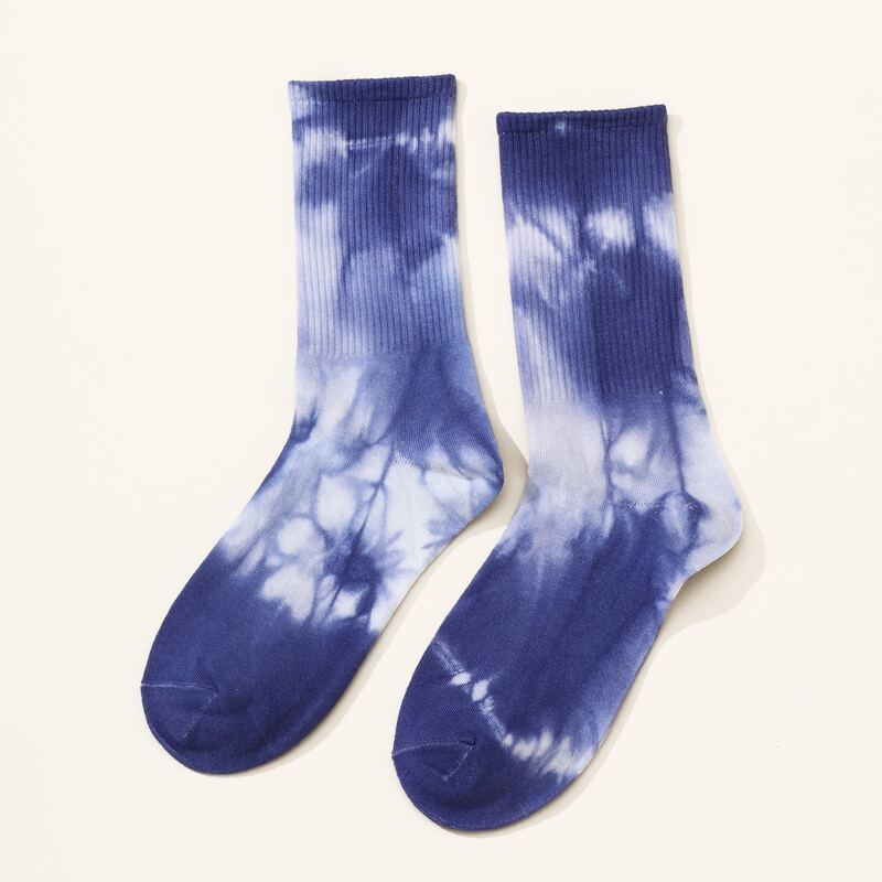 

1pair Tie Dye Crew Socks, Multicolor