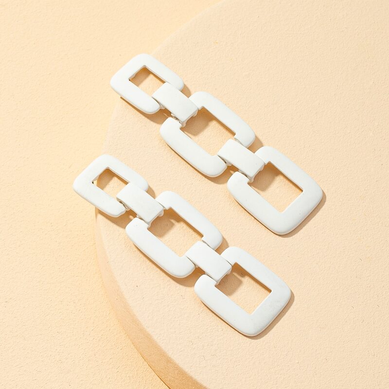 

Hollow Out Geo Design Earrings, White