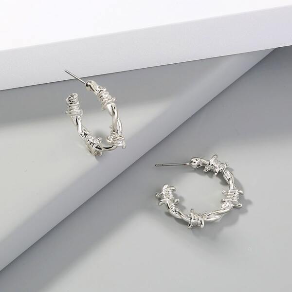 

Metallic Cuff Hoop Earrings, Silver