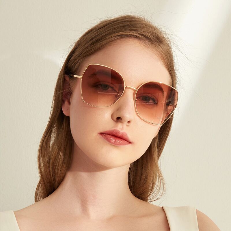 

Metal Frame Sunglasses
