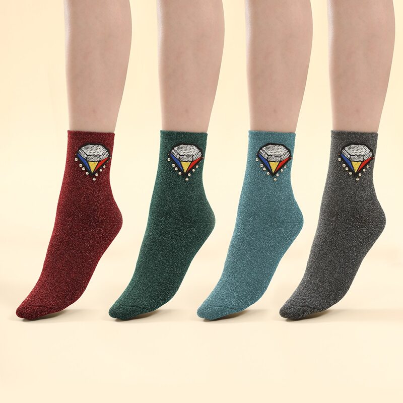

1pair Random Diamond Embroidery Crew Socks, Multicolor