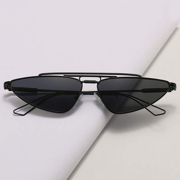 

Metal Frame Tinted Lens Sunglasses