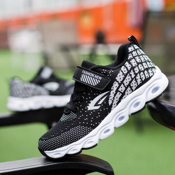 

Boys Geometric Pattern Knit Sneakers, Black