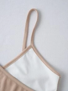 SHEIN Qutie 雙色前交叉吊帶上衣 - 杏色 - 查看 4