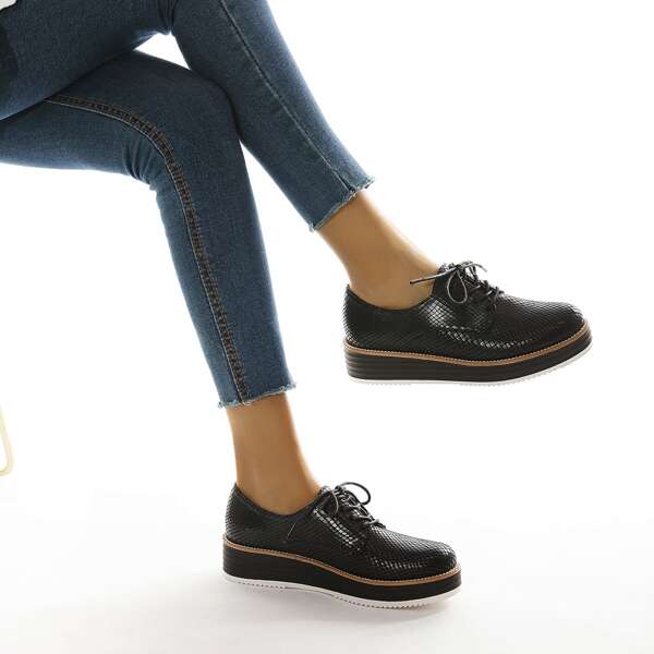 

Lace Up Front Oxford Wedges, Black
