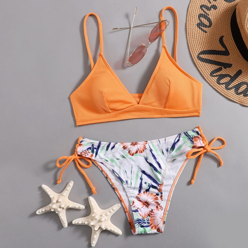 

Flower Graphic Tie Side Bikini Swimsuit, Multicolor
