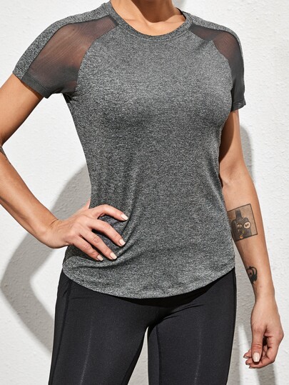 قميص رياضي نسائي بأكمام راجلان وألواح شبكية