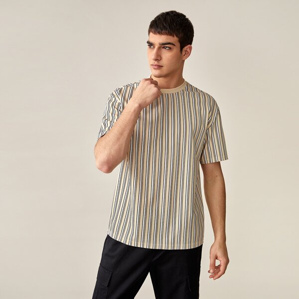 

Men Striped Drop Shoulder Tee, Multicolor
