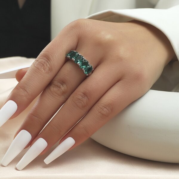 

Oval Decor Ring, Green