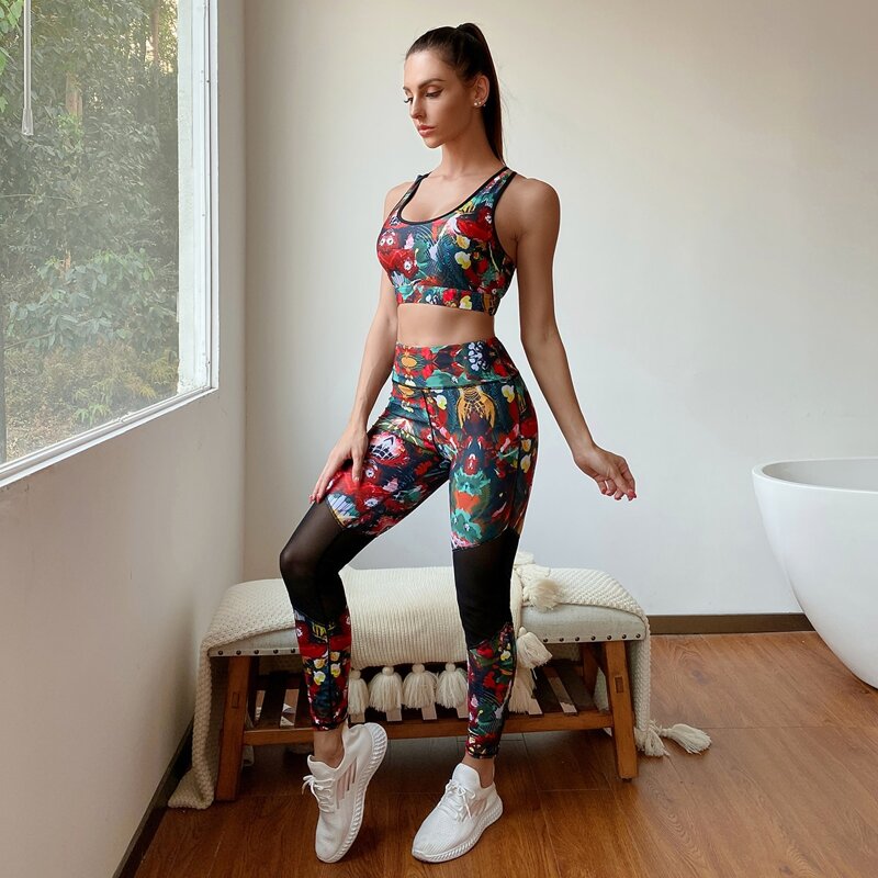

Crisscross Sports Bra & Mesh Panel Leggings, Multicolor