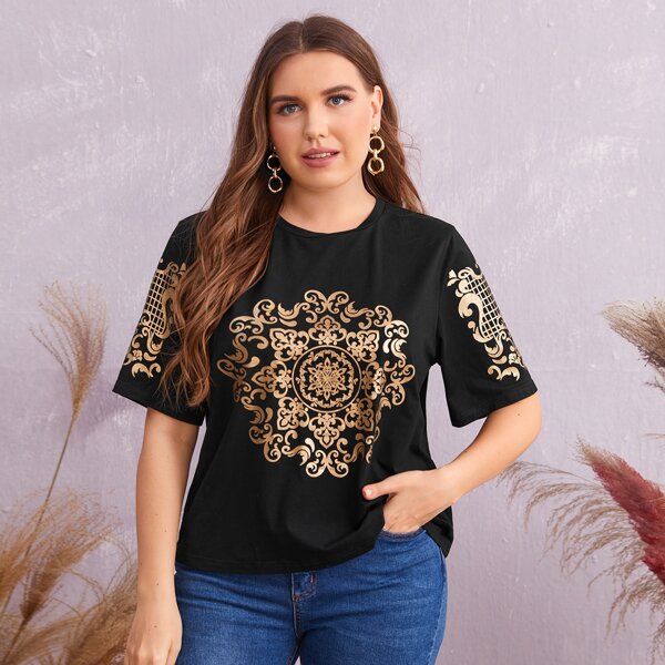 

Plus Graphic Print Top, Black