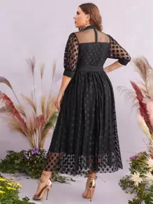 SHEIN Belle Talla grande Vestido de dama de honor con estampado de lunares de malla con cinturón - Negro - Ver 2